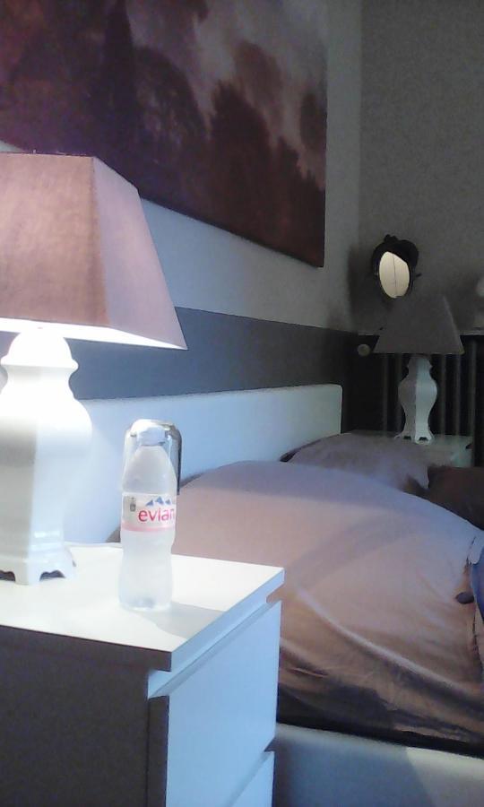 Le Mas Des Dames Appartement 亞維農 外观 照片