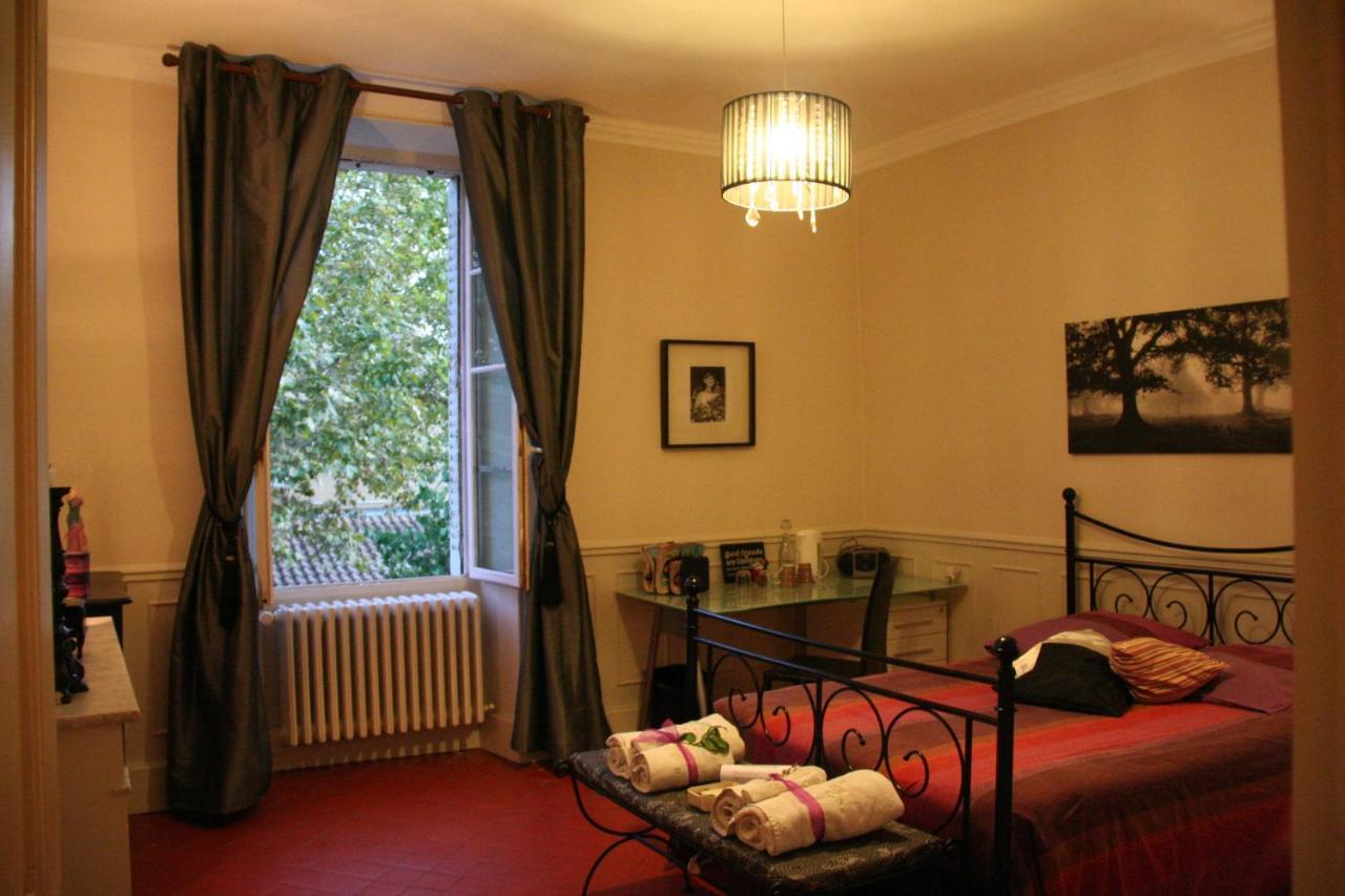 Le Mas Des Dames Appartement 亞維農 外观 照片